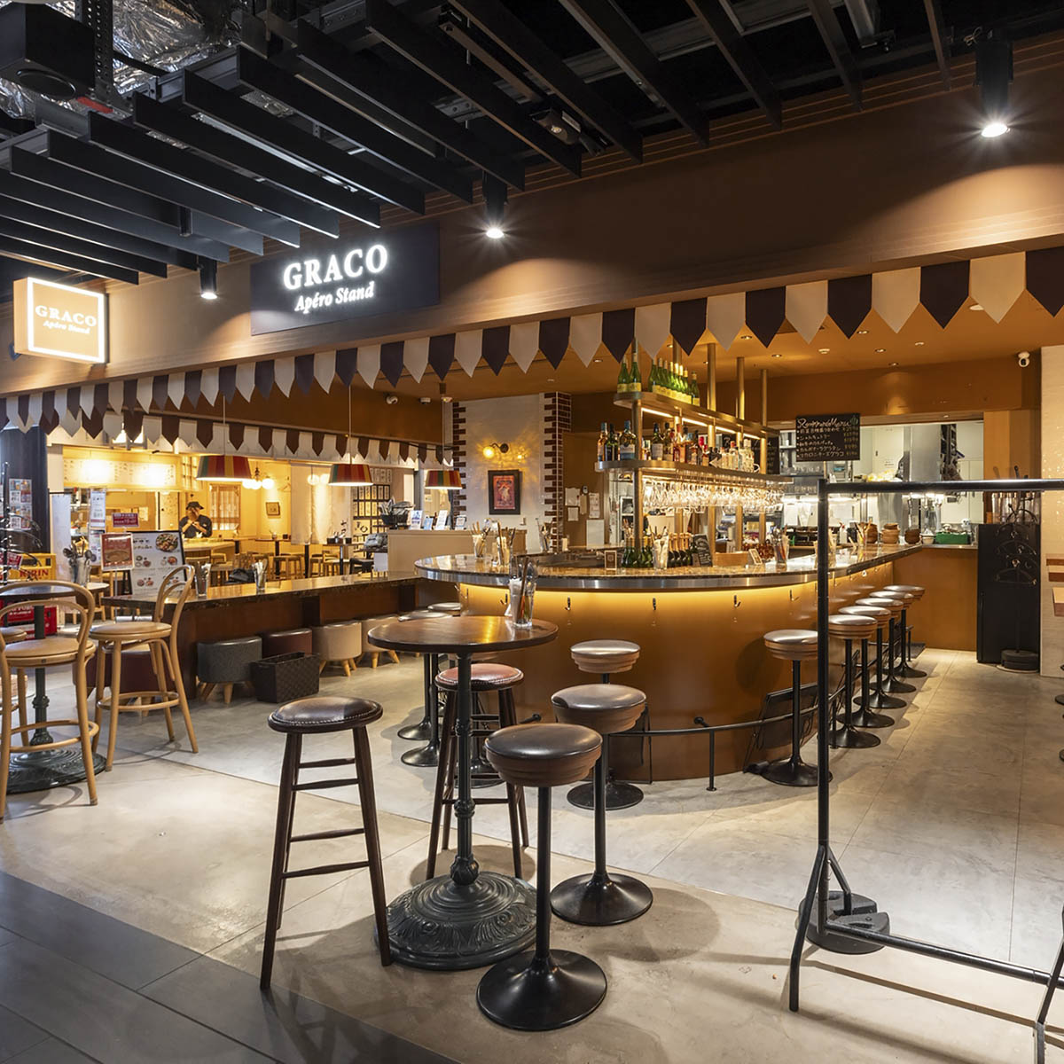 GRACO apéro stand 店内